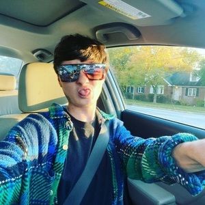 Meet your Posher, Michael